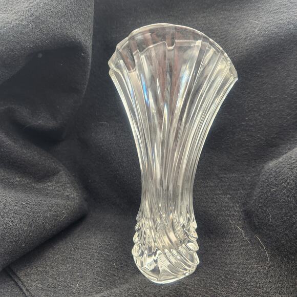 Mikasa Flores‎ Flared Crystal Vase Elegant Vintage Discontinued Rare - Picture 1 of 10